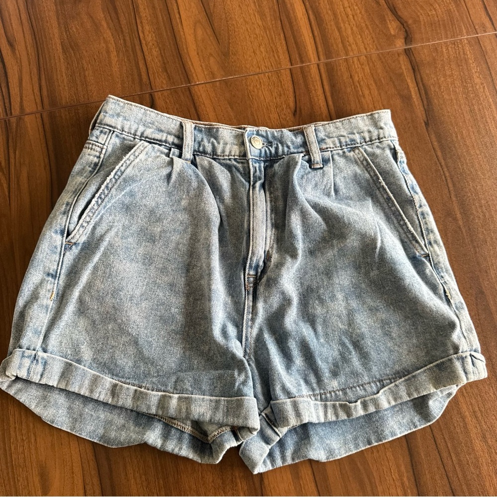 American Eagle Outfitters Washed Light Blue Denim Mom Shorts